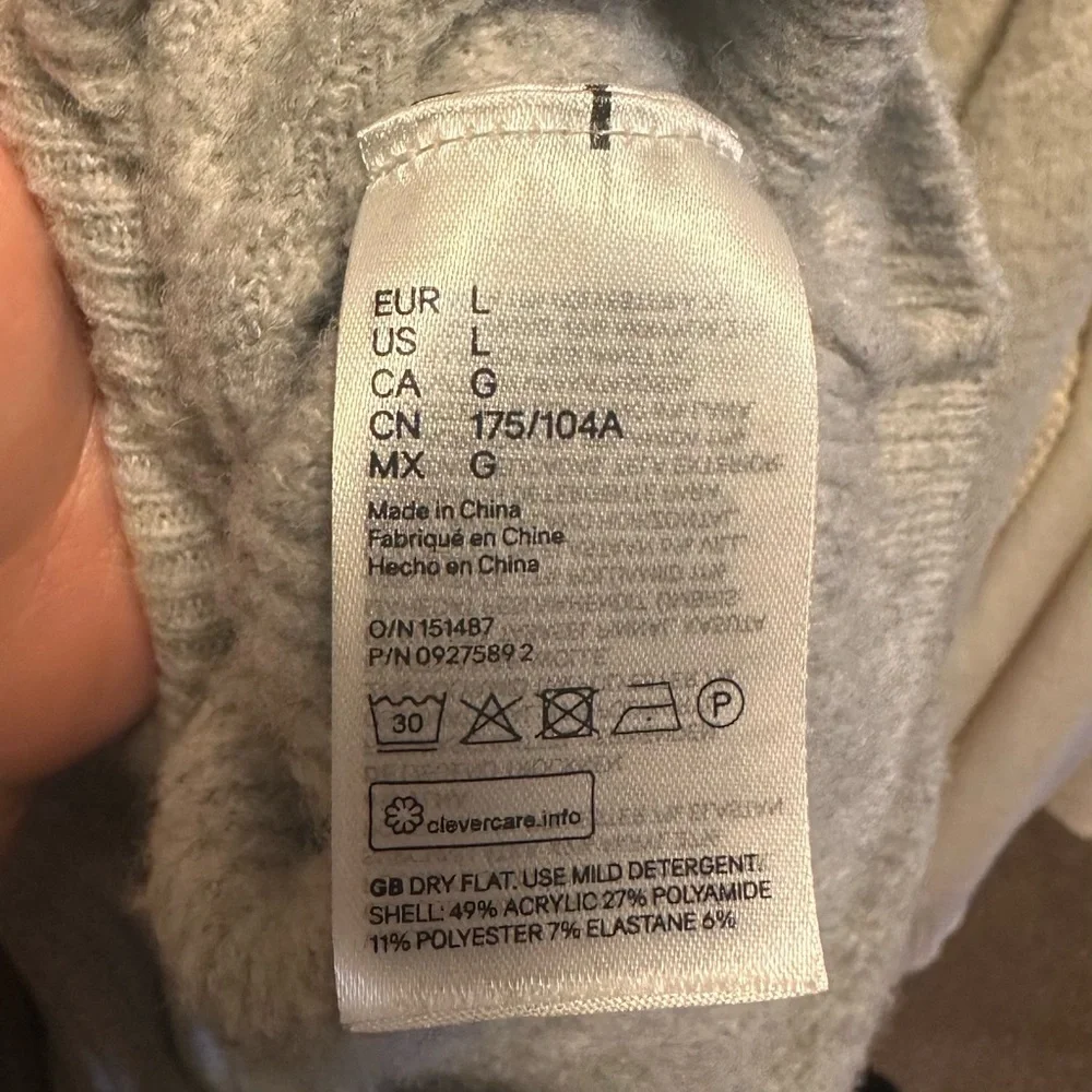 Puff Sleeve Grey Sweater - Picture 5 of 5